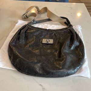 Marc jacobs hobo leather bag with adjustable messenger cloth strap